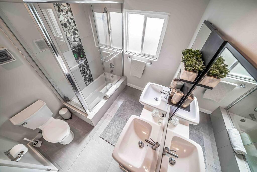 Holiday home Luxury House Pool & 10 Mins From Hollywood & Universal Los Angeles