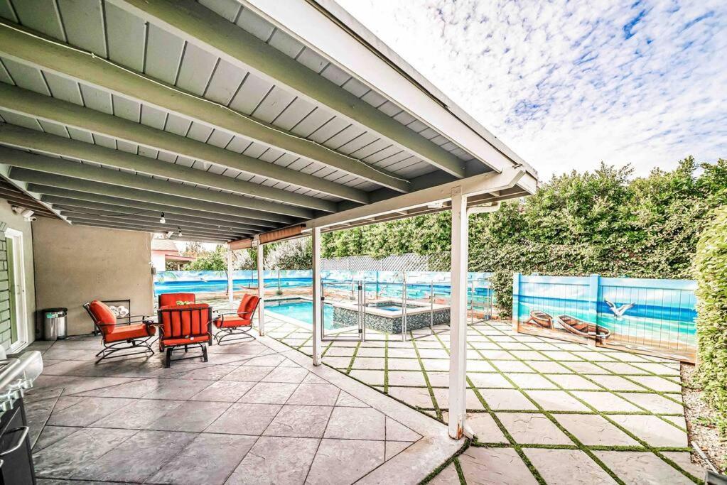 Luxury House Pool & 10 Mins From Hollywood & Universal