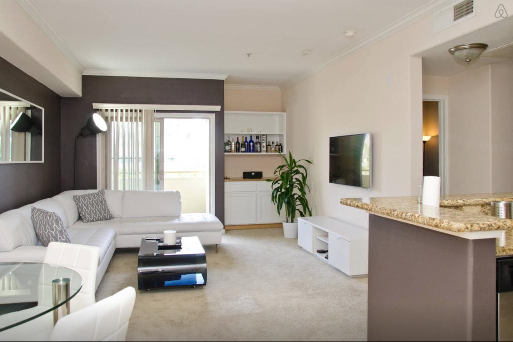 Luxury Near The Grove Aparthotel
