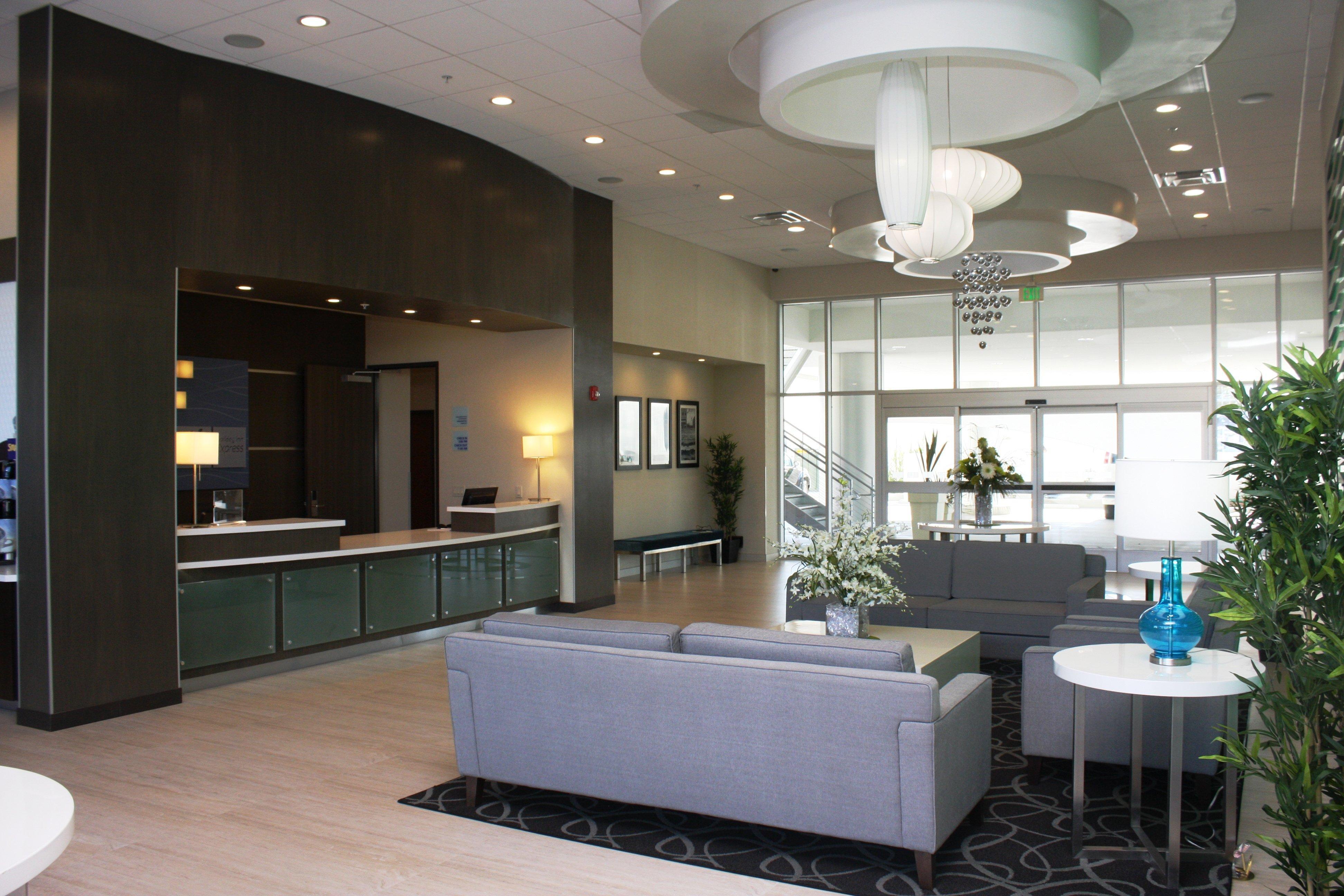 Express North Hollywood - Burbank Area By Ihg Hotel 3*