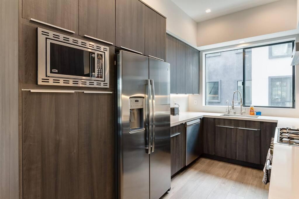 Villa Modern 4 Bedroom Charmer W/ Rooftop Deck #2
