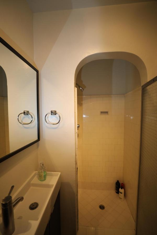 Grand 3bd 2ba Near Melrose Place And Beverly Hills Apartment *