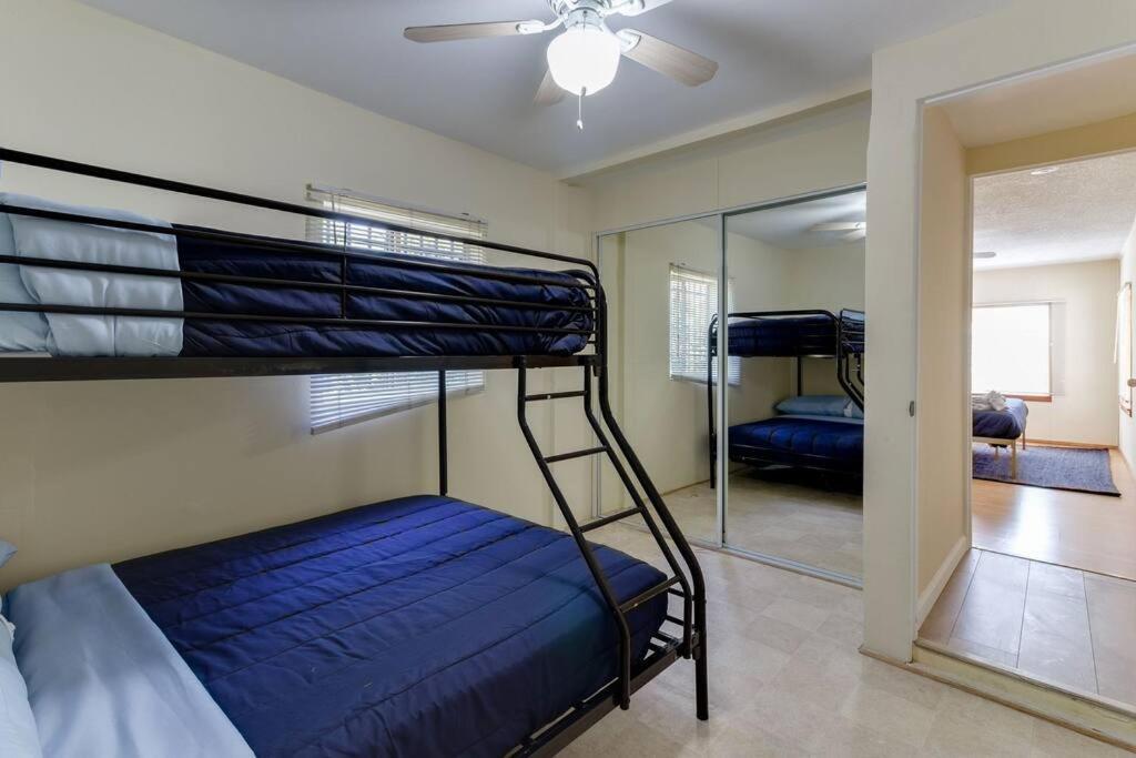 3 Bedroom Mid-wilshire Charmer Near Downtown Los Angeles