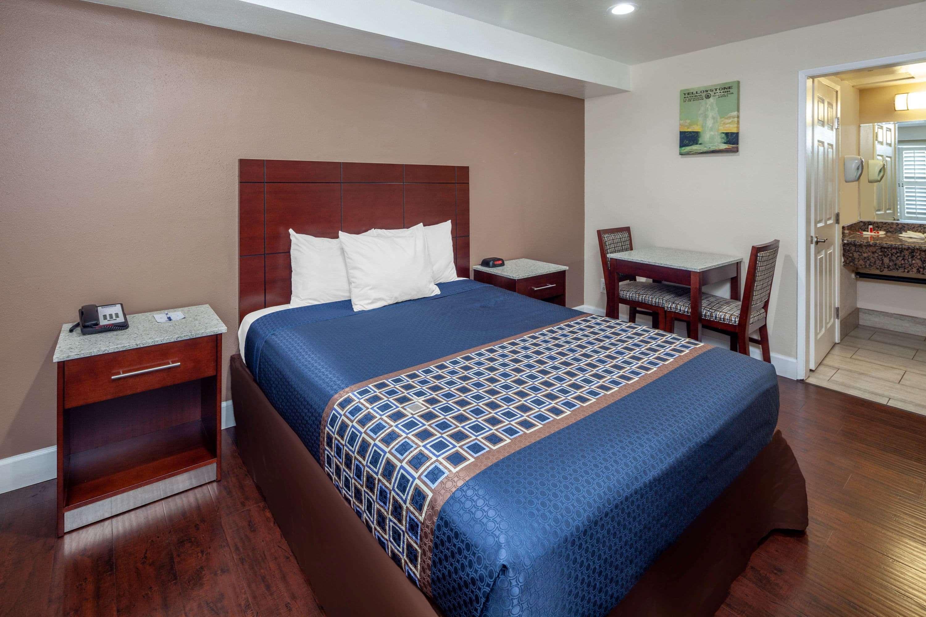 Travelodge By Wyndham Harbor