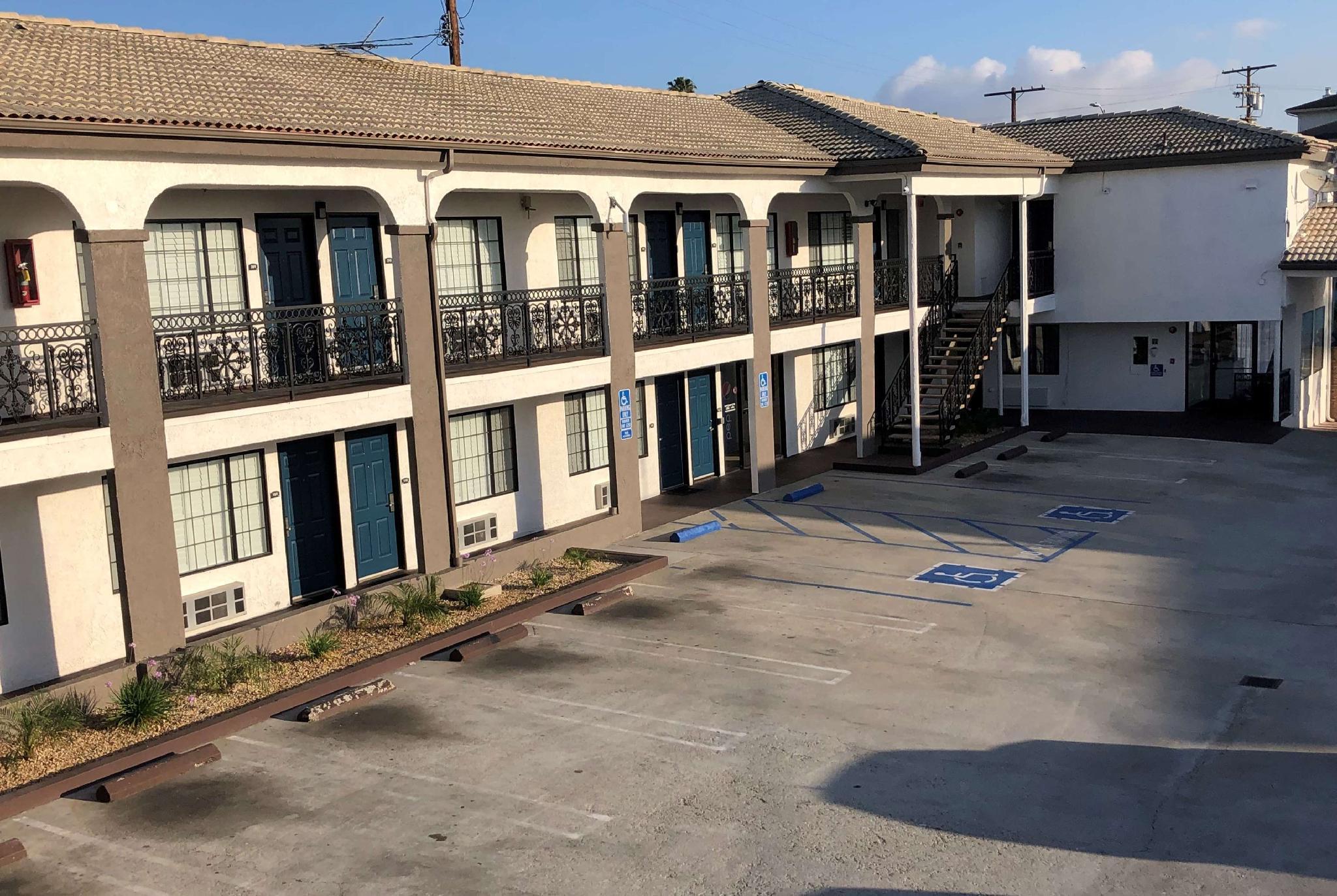 Travelodge By Wyndham Harbor Hotel 2*