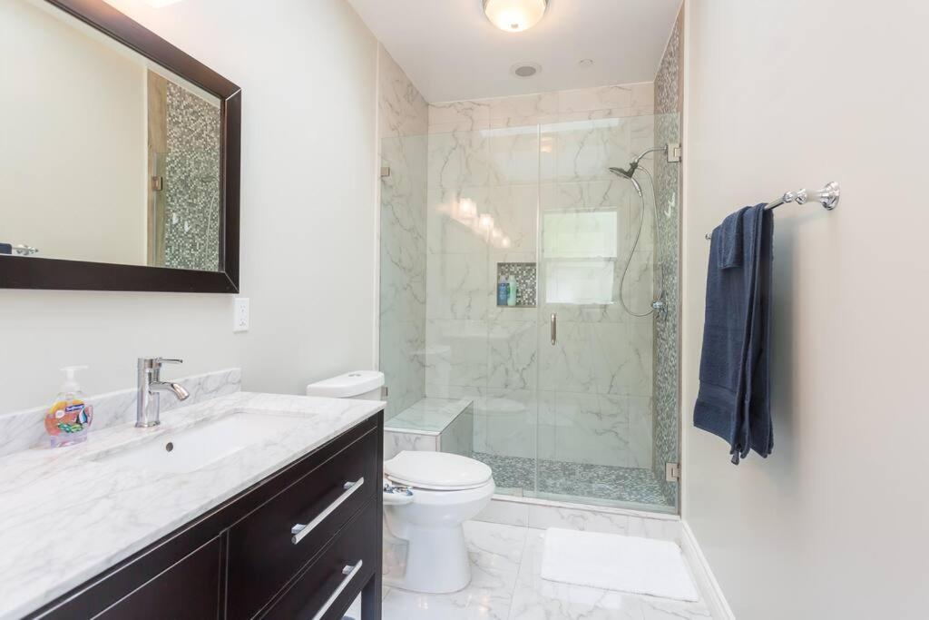 Balboa Modern Glam Charmer