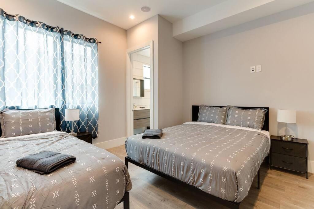 Villa Modern 4 Bedroom Charmer W/ Rooftop Deck #2 Los Angeles