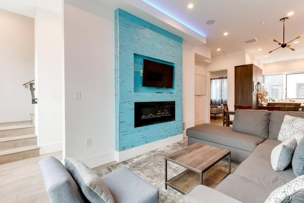 Modern 4 Bedroom Charmer W/ Rooftop Deck #2 * Los Angeles