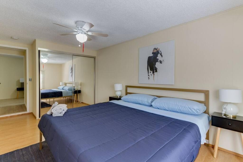 3 Bedroom Mid-wilshire Charmer Near Downtown Holiday home Los Angeles