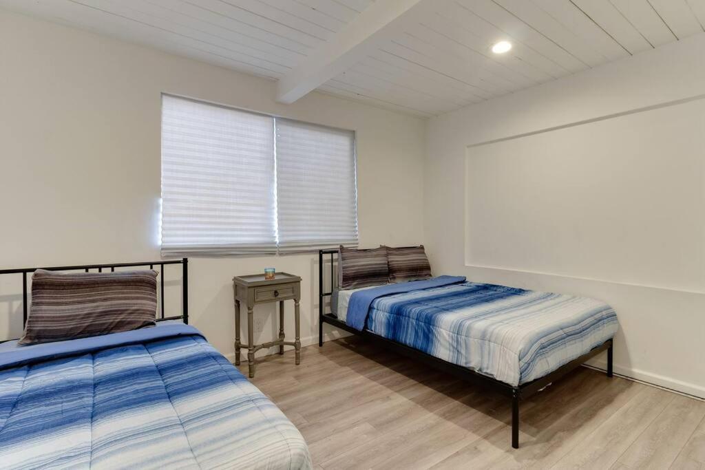 Holiday home Large 5 Bedroom Charmer With Pool