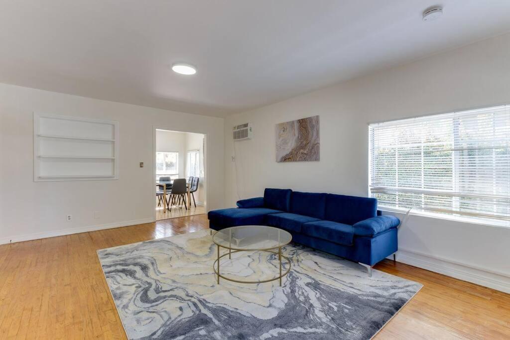 2 Bedroom Mid-wilshire Charmer Close To Downtown Holiday home *