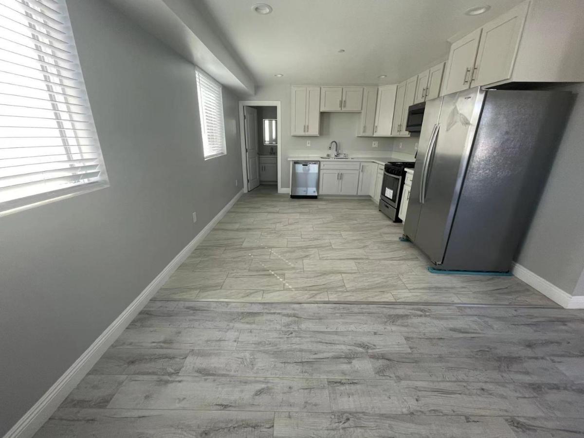 Homestay Modern In Angeles *