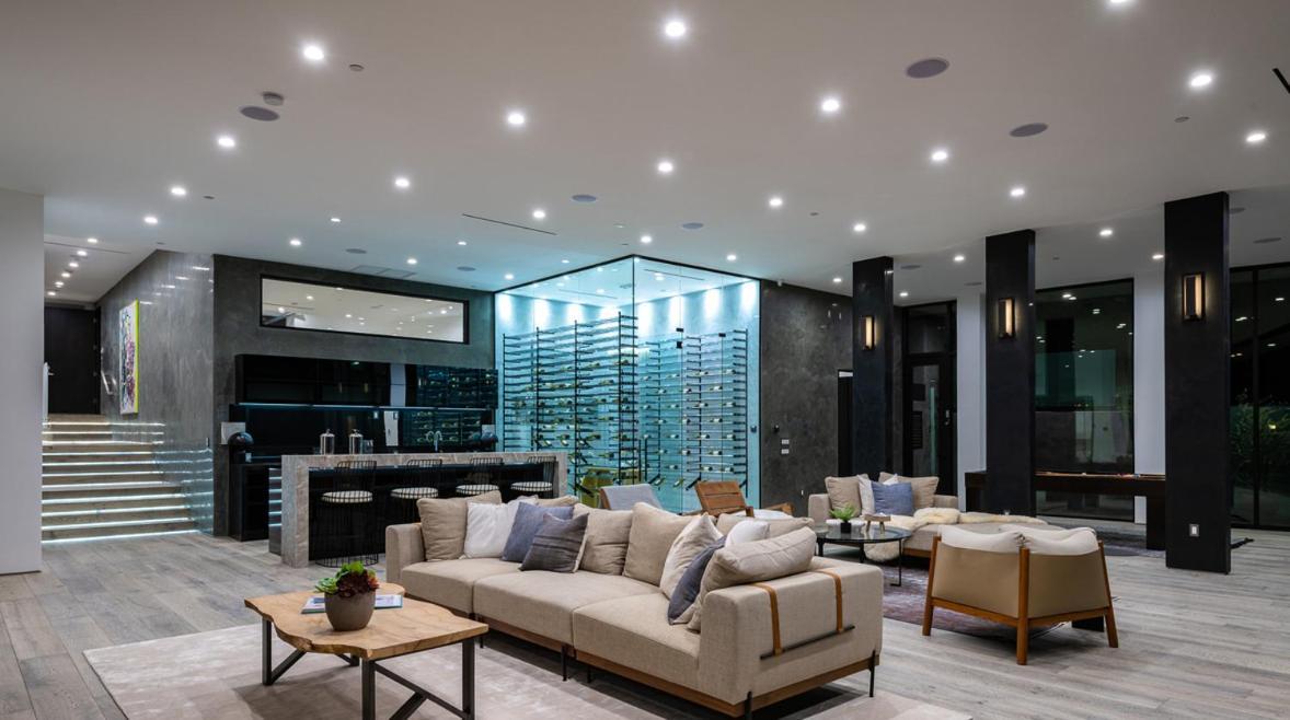 Villa Sophisticated Modern Retreat In Bel Air *