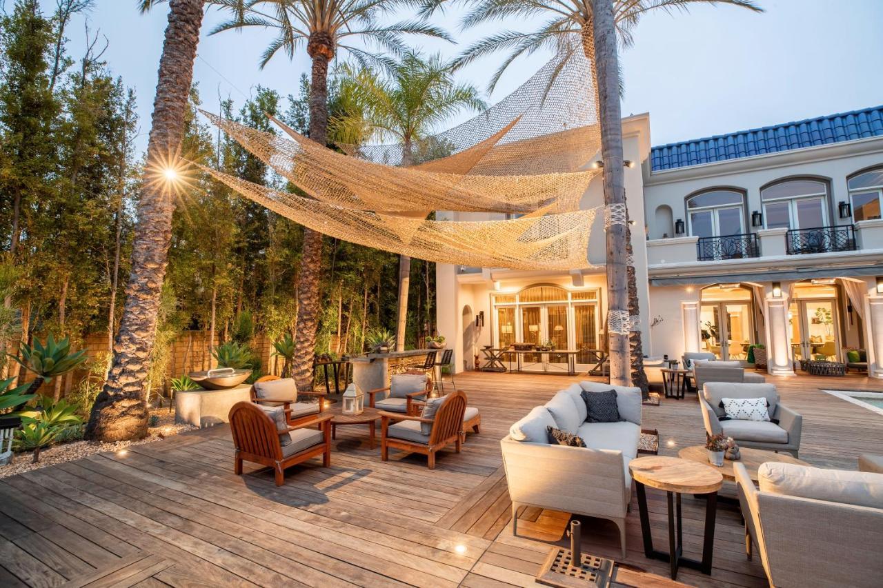 Sophisticated Grand Mansion In Prime Beverly Hills Villa Los Angeles