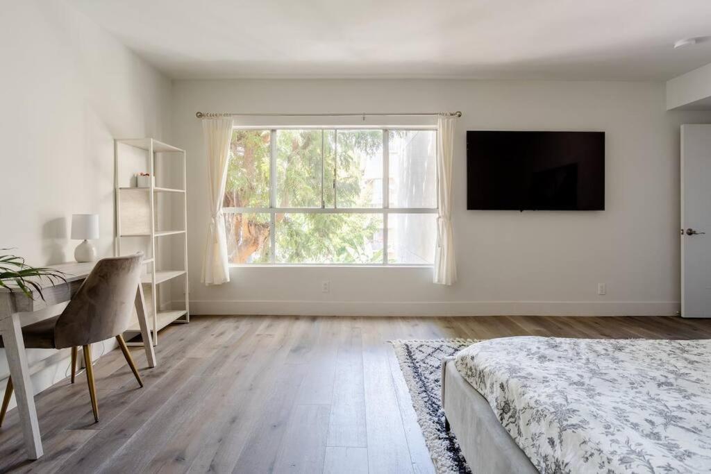 Weho 3bdm Penthouse Los Angeles