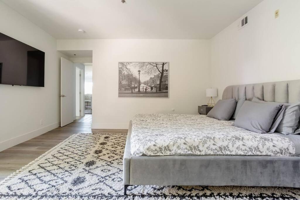 Weho 3bdm Penthouse * Los Angeles