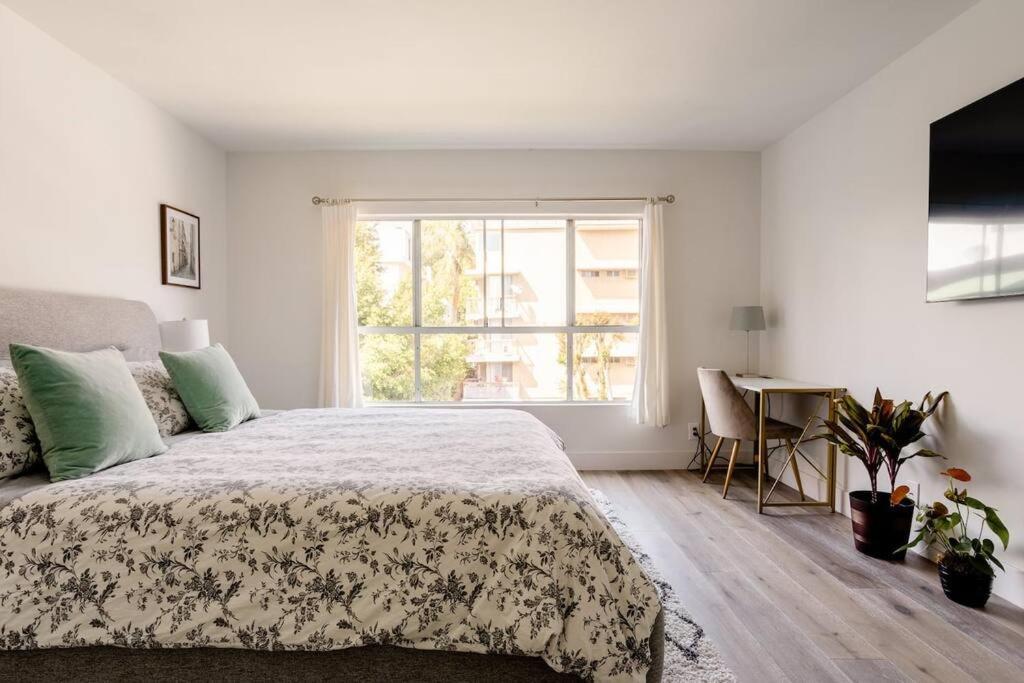 Weho 3bdm Penthouse * Los Angeles
