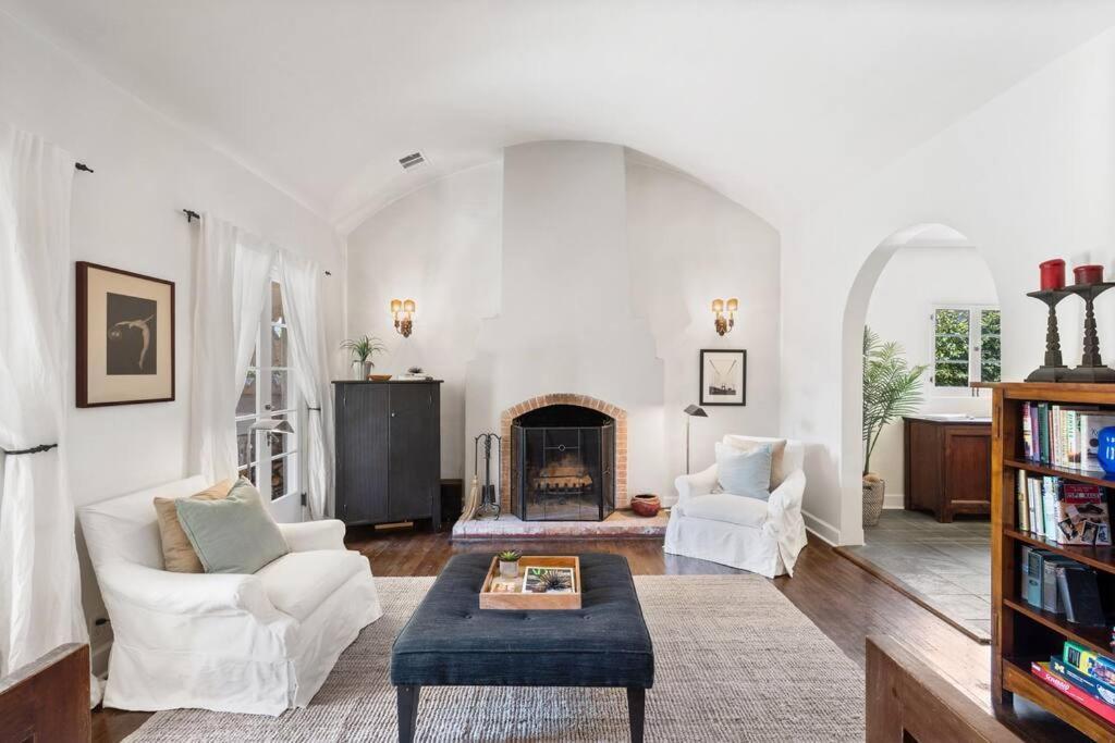 Secluded 4br Spanish Oasis In The Heart Of La Holiday home *