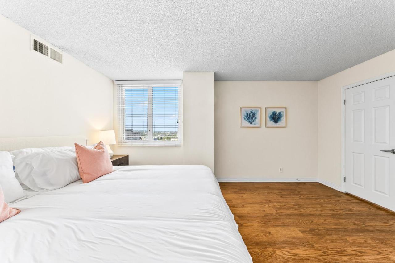 Penthouse Oasis With Panoramic Ocean View Venice & Marina Apartment *