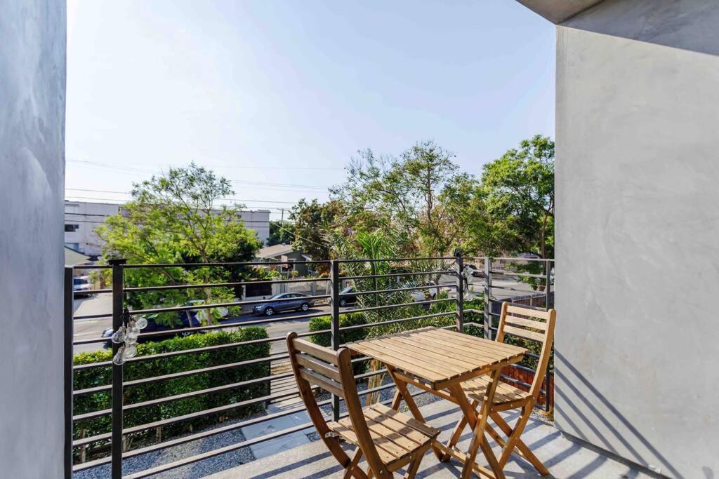 Stunning Hollywood Townhouse With Sunny Views * Los Angeles