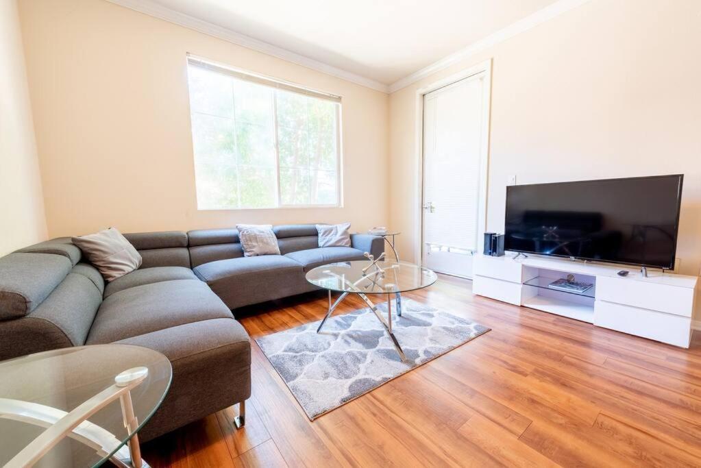 Hidden Gem In Marina Del Rey 2br 2ba - Sleeps 5 * Los Angeles