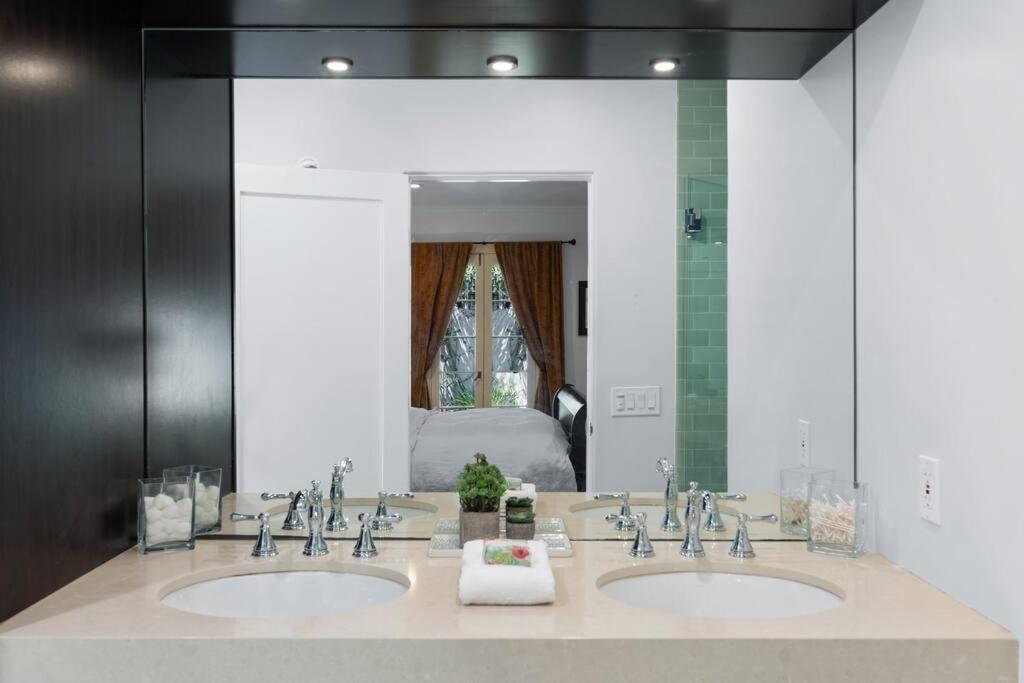 Secluded 4br Spanish Oasis In The Heart Of La Los Angeles
