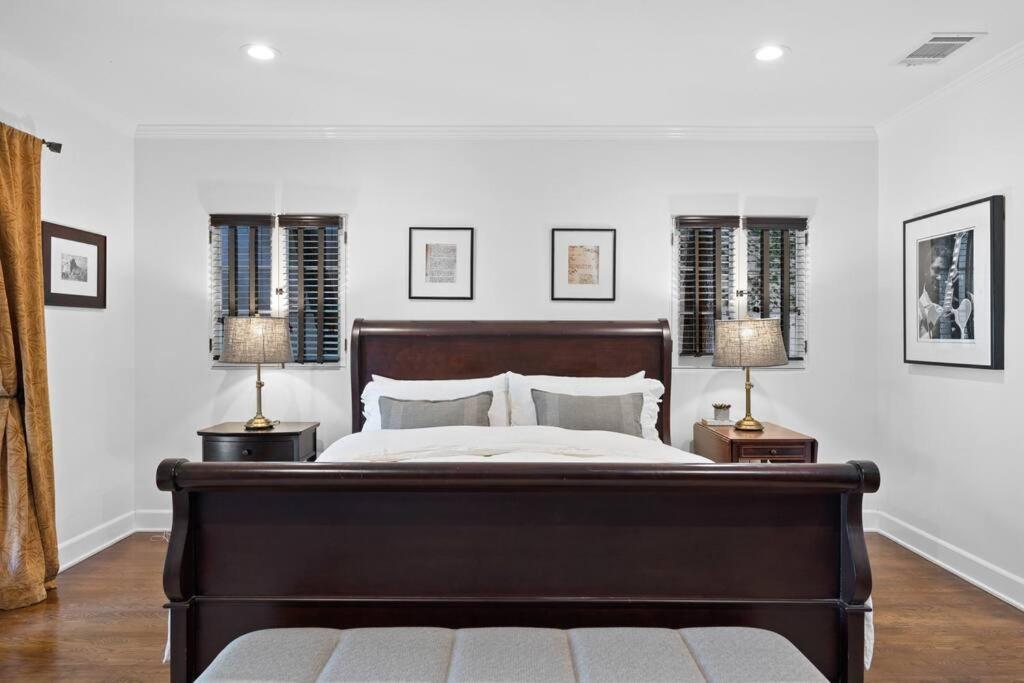 Secluded 4br Spanish Oasis In The Heart Of La
