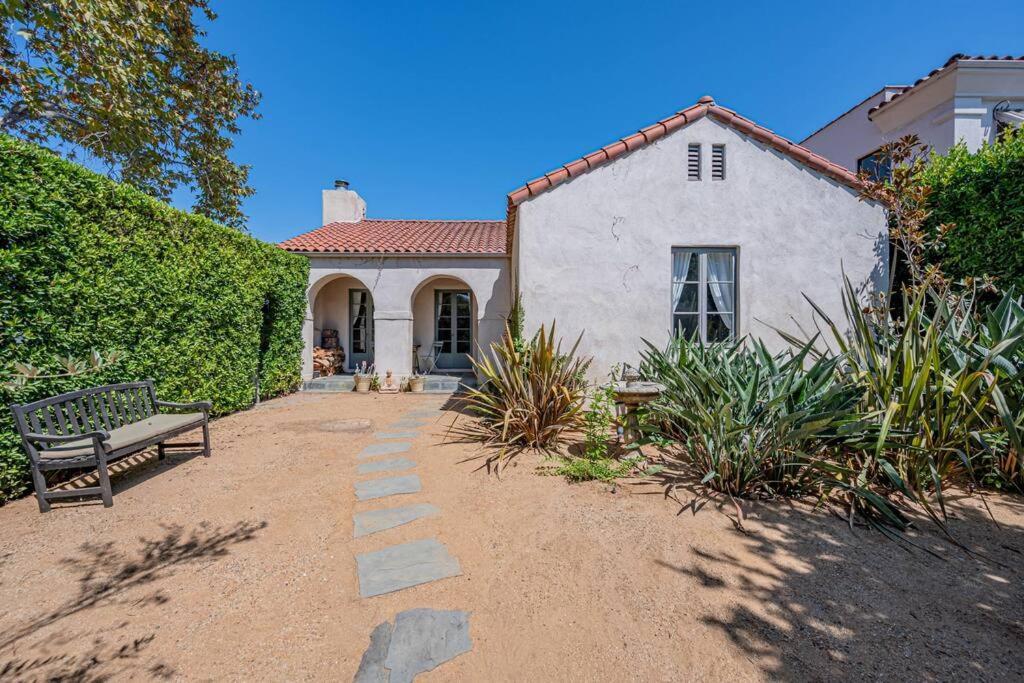 Secluded 4br Spanish Oasis In The Heart Of La Holiday home