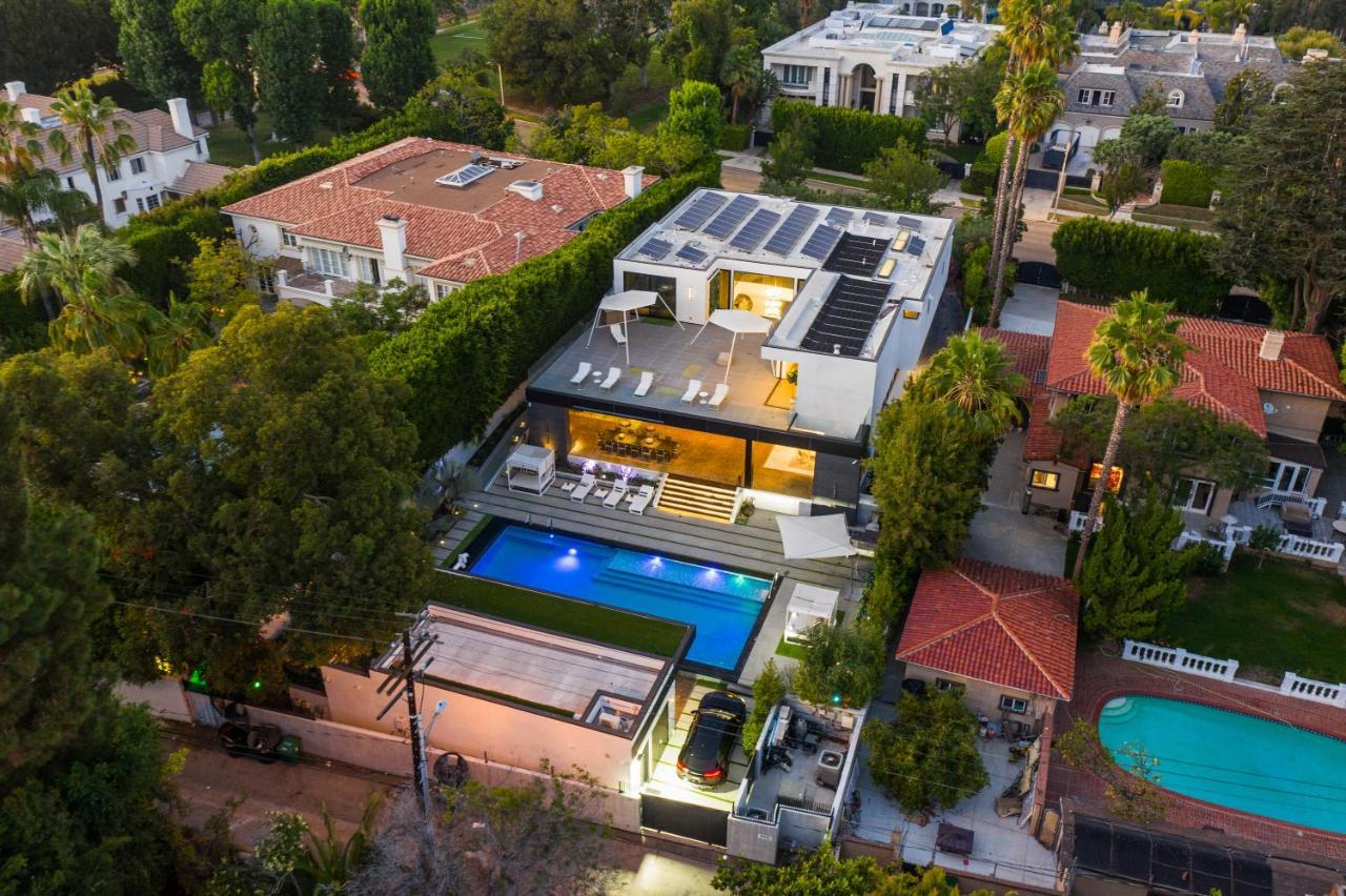 Villa Ultra-modern Mansion In The Heart Of Beverly Hills