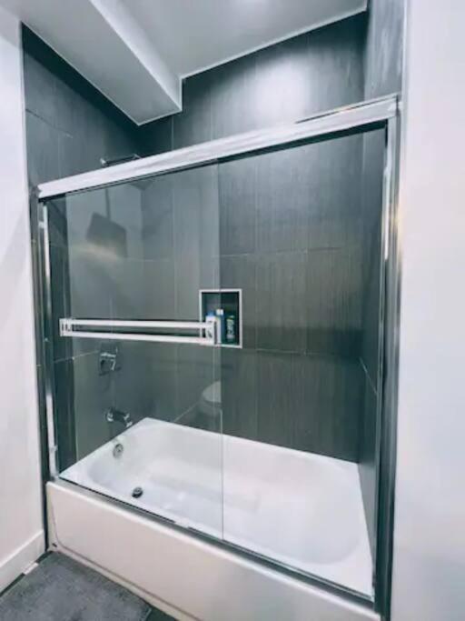 4br Townhouse In Mid City -cr1 Casa de férias *