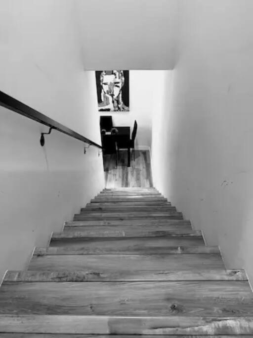 4br Townhouse In Mid City -cr1