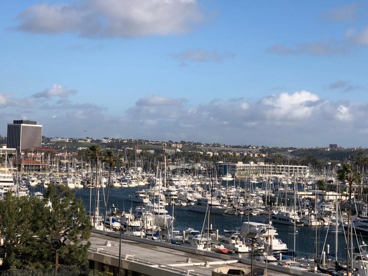 Luxury 1 Bd & 1br With Fantastic Marina View Apartment