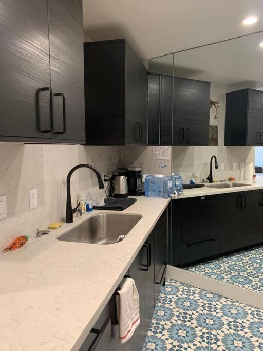 The Santa Monica Area, Any Days,newly Remodeled Apartment *