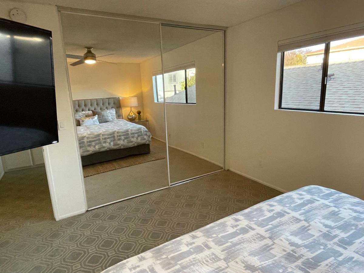Luxking2bd2cargarageinstnthotwaterdesignercarpet Los Angeles