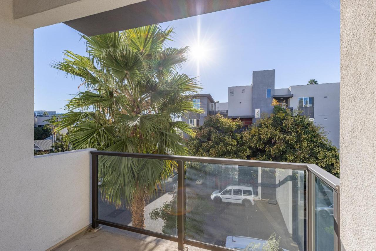 Heaven On Hollywood Furnished * Los Angeles