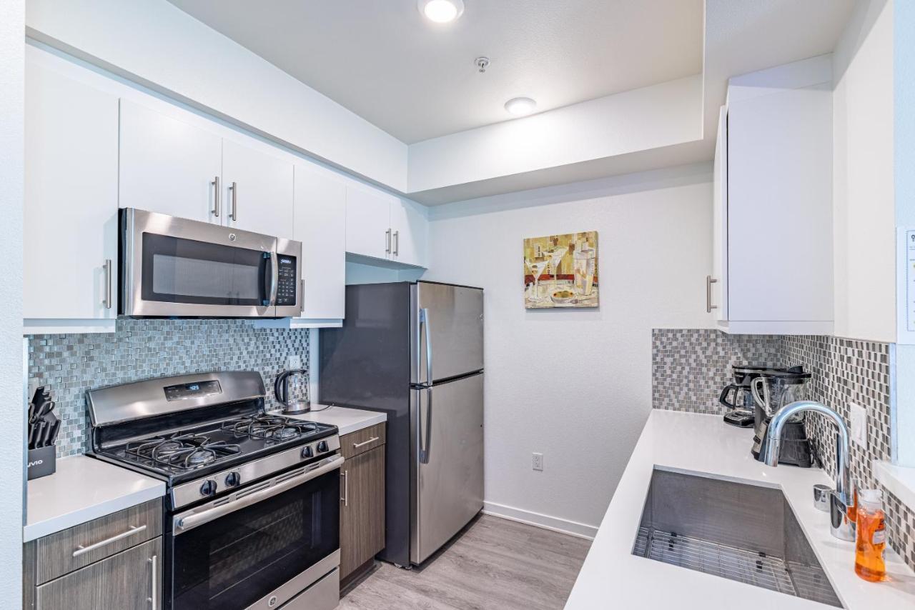 Apartment Heaven On Hollywood Furnished *