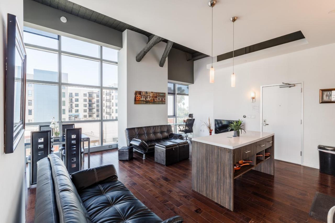Heaven On Hollywood Furnished Apartment