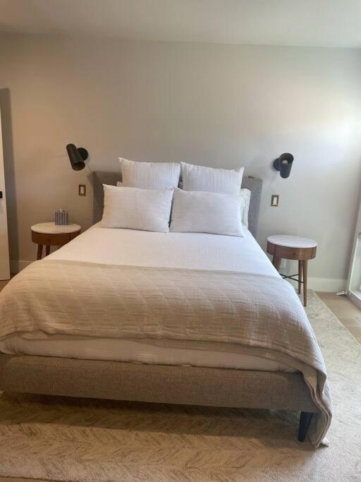 The Santa Monica Area, Any Days,newly Remodeled * Los Angeles