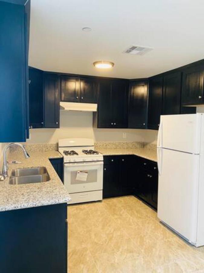 Private Long Term Bedrooms Near Usc & Sofi In Duplex *
