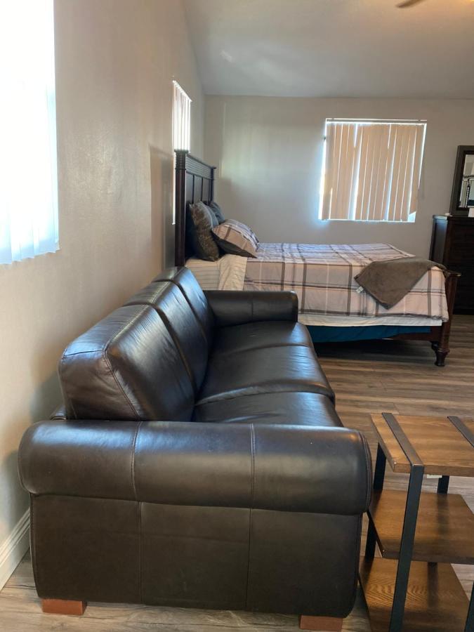 Homestay Private Long Term Bedrooms Near Usc & Sofi In Duplex