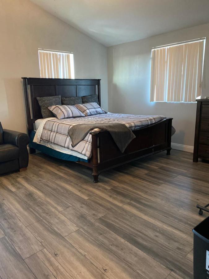 Private Long Term Bedrooms Near Usc & Sofi In Duplex Homestay