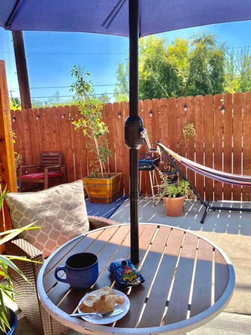 Hidden Gem La: 2bd W/ Dreamy Backyard Casa de férias Los Angeles