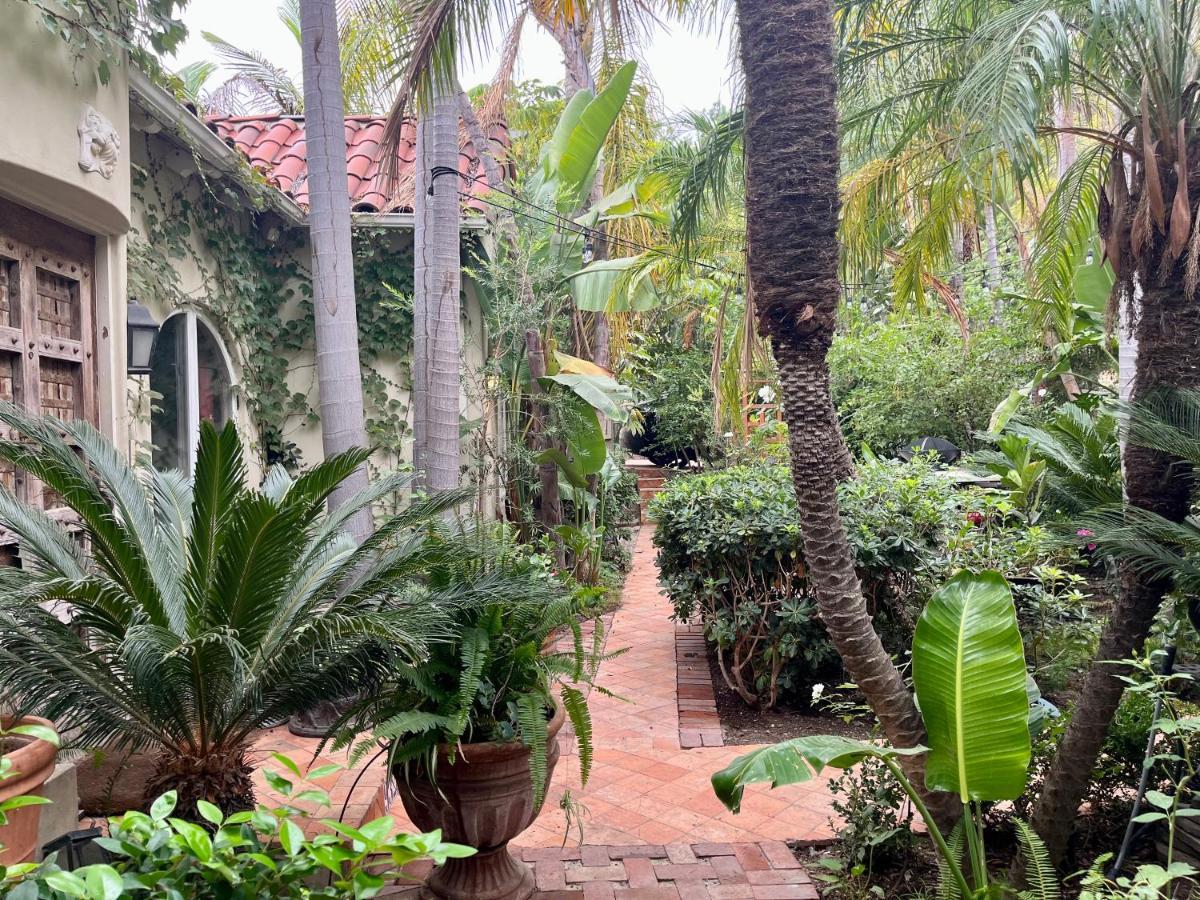 Hospedagem domiciliar Beverly Hills Spanish Los Angeles