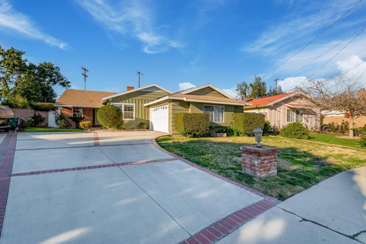Beautiful Sunny La Oasis - 4br,2bt Whole House - Private Pool And Large Backyard!