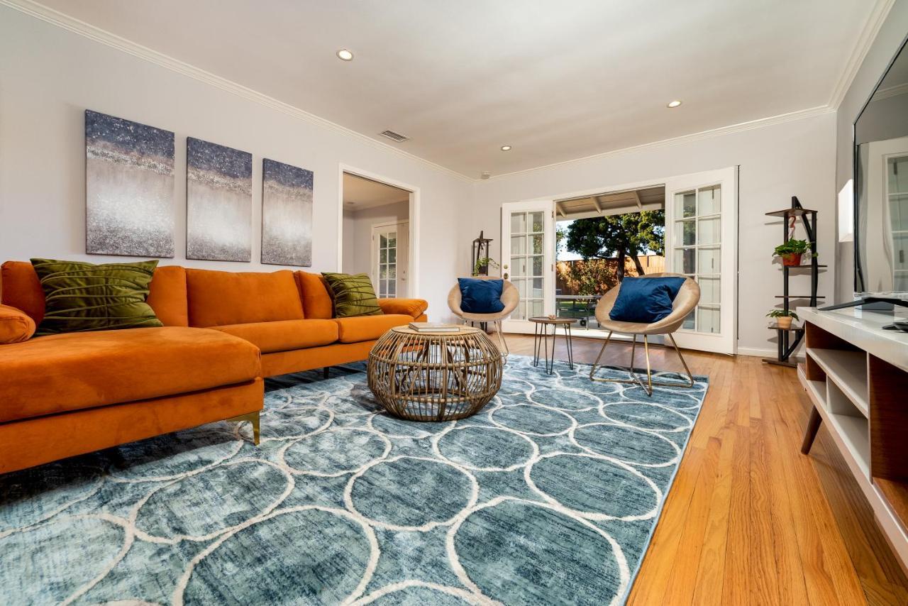 Beautiful Sunny La Oasis - 4br,2bt Whole House - Private Pool And Large Backyard! Villa *