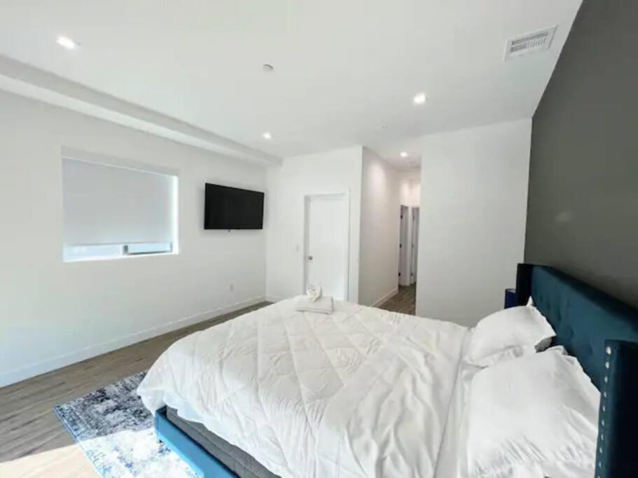 4br Townhouse In Koreatown Los Angeles