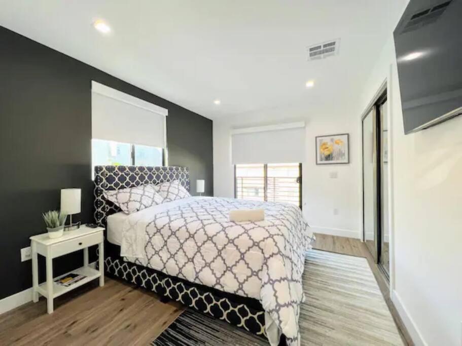 4br Townhouse In Koreatown * Los Angeles