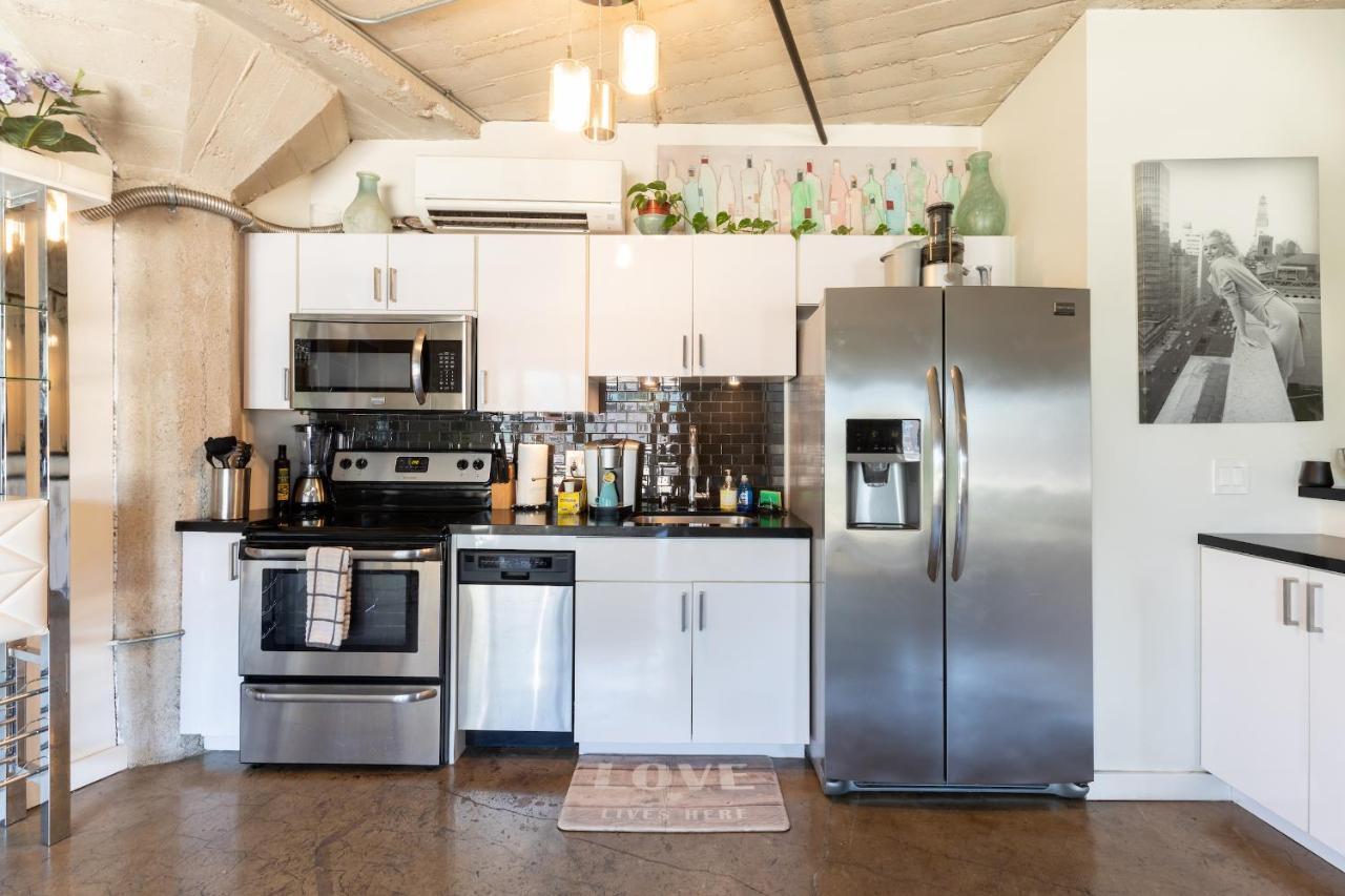 Charming Lofts In The Heart Of Hollywood Apartment