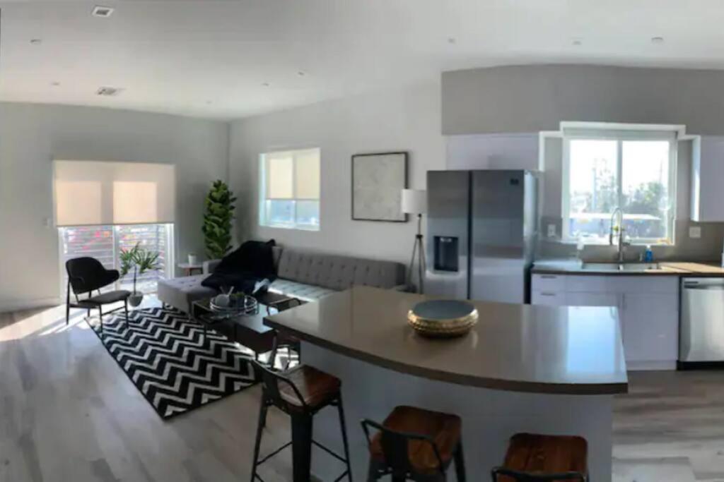 Holiday home 4br Townhouse In Mid City Los Angeles