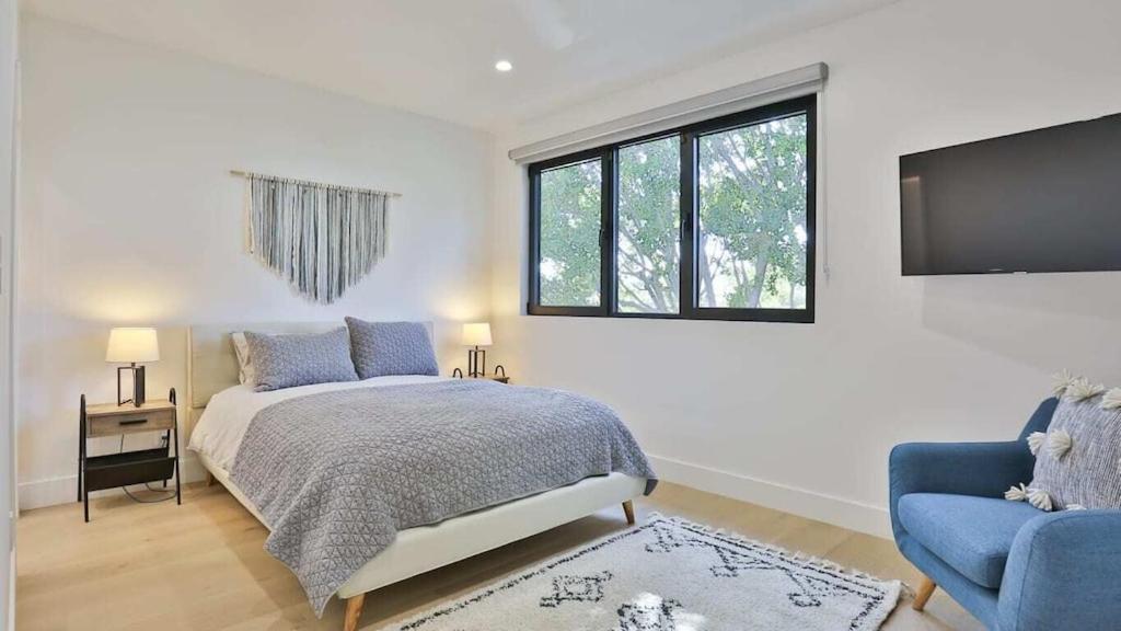 West Hollywood 5 Bd House W Pool & Los Angeles